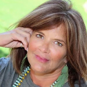 Meet your Posher, Adi